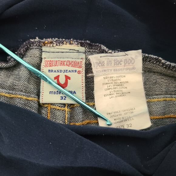 True Religion Pea in the Pod Maternity Joey Jeans Flare Leg Twisted Seam 32 - Picture 10 of 12
